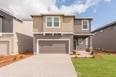 Main picture of 462 Greencrest St NE