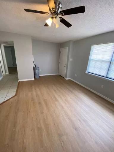 Main picture of 1225 Woodside Dr