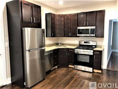 Main picture of 2031 W Moffat St
