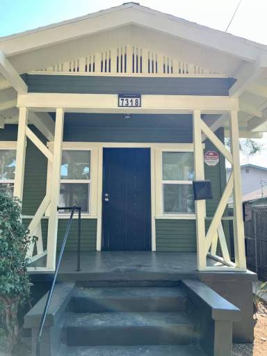 Main picture of 7316 Pickering Ave