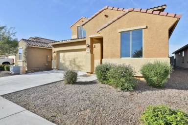 Main picture of 2934 S 104th Ln