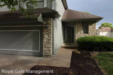 Main picture of 10615 W 115th Ter