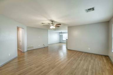 Main picture of 18329 Maxa Dr