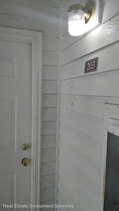 Main picture of 5905 93rd St SW