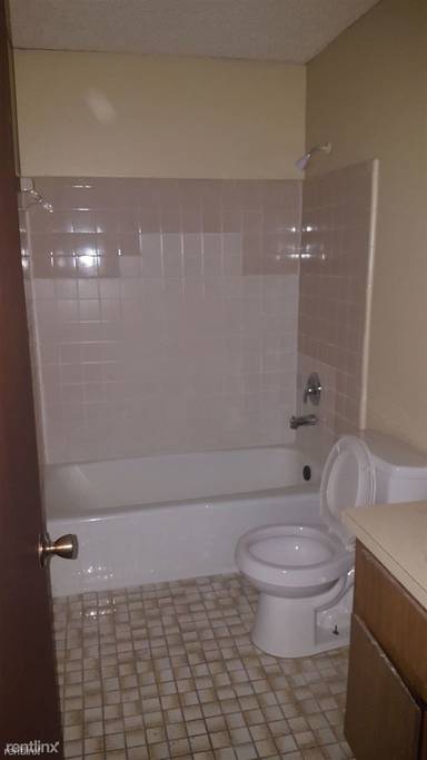 Main picture of 7500 Necia Dr S