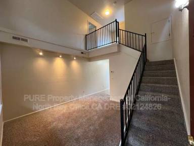Main picture of 917 S Oak St