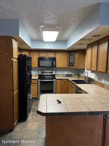 Main picture of 1235 Airline Dr