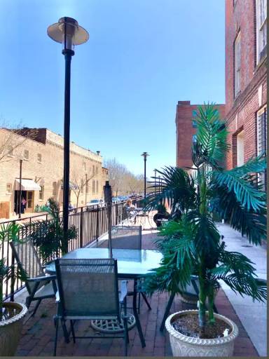 Main picture of 1009 Jefferson St