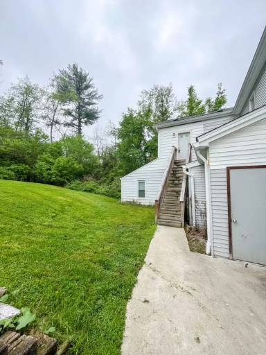 Main picture of 12738 Water St