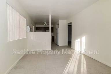 Main picture of 1040 N 28th St