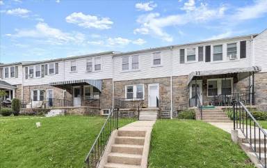 Main picture of 8 Enjay Ave