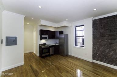 Main picture of 332 E 71st St