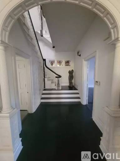 Main picture of 405 Washington St