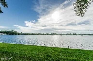 Main picture of 165 Pompano Dr SE