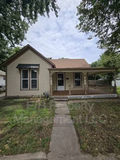 Main picture of 322 N Park Ave