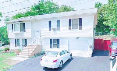 Main picture of 725 Main St