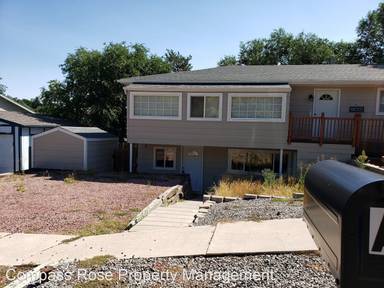 Main picture of 805 Pioneer Ln