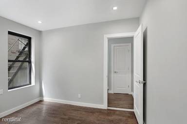 Main picture of 311 E 109th St