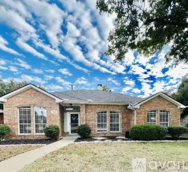 Main picture of 1010 Mark Twain Dr