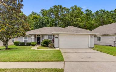 Main picture of 8825 Canopy Oaks Dr