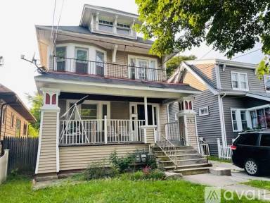 Main picture of 74 Armin Pl