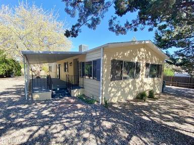 Main picture of 300 Windsong Dr