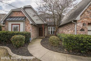 Main picture of 529 Bordeaux Ave
