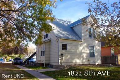 Main picture of 1822 8th Ave
