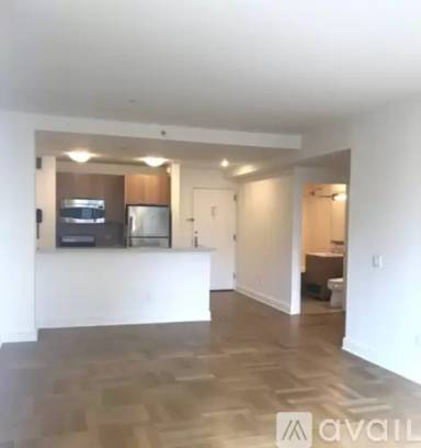 Main picture of 404 W 63rd St