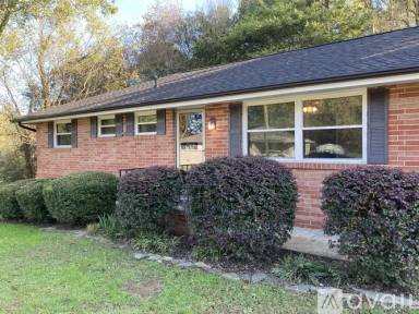 Main picture of 612 Holly Dr