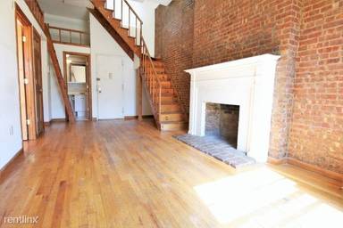 Main picture of 109 W 74th St