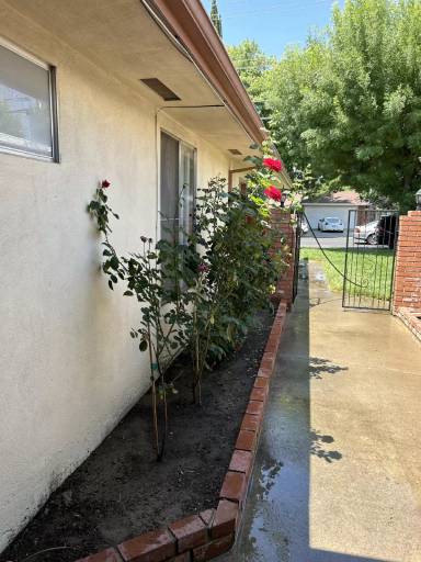 Main picture of 2016 Rose Ave