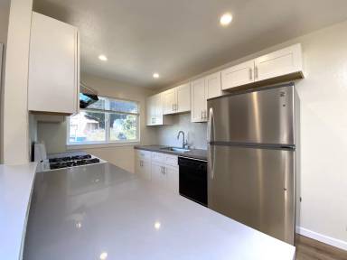 Main picture of 53 Ledyard St