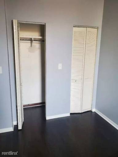 Main picture of 2200 W 19th St