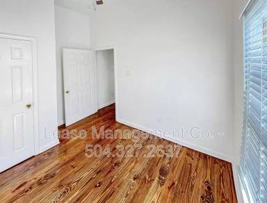 Main picture of 2911 Saint Peter St