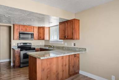 Main picture of 7222 S Ponderosa Dr