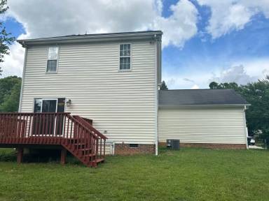 Main picture of 3217 Forest Mill Cir