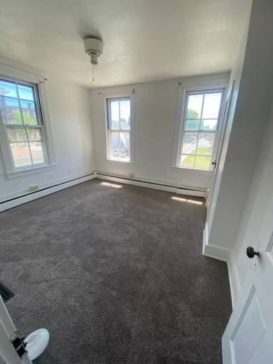 Main picture of 214 W High St