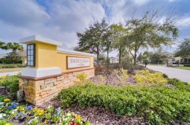 Main picture of 2905 Winglewood Cir