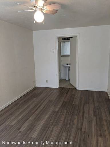 Main picture of 764 Lawrence St