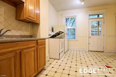 Main picture of 1719-25 Commonwealth Ave
