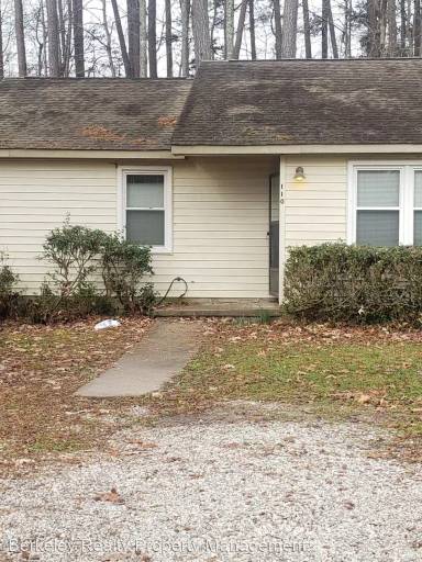 Main picture of 108 Raleigh St