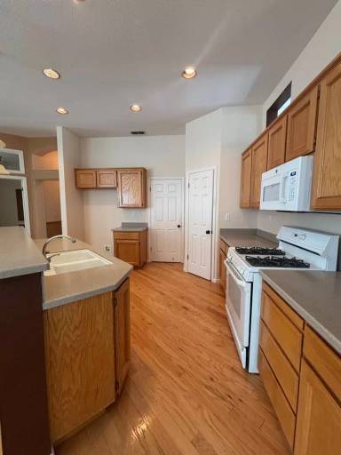 Main picture of 9224 Balboa Park Way