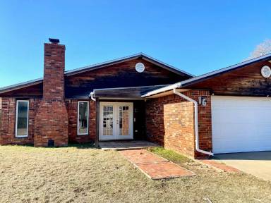 Main picture of 16 Timber Creek Dr
