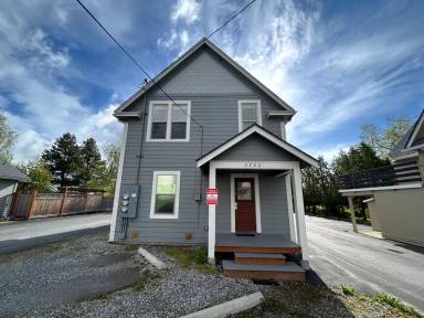 Main picture of 5742 2nd Ave