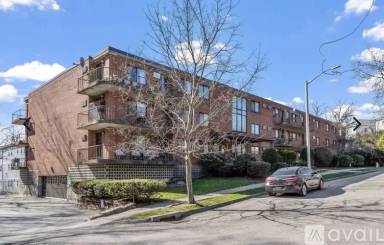 Main picture of 10 Rutledge St