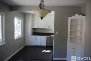 Main picture of 3623 Roderick Rd