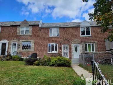 Main picture of 281 Seven Oaks Dr