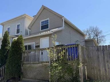 Main picture of 1451 Wendell Ave