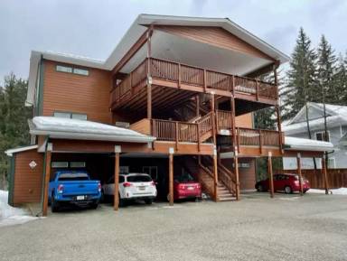 Main picture of 4401 Riverside Dr